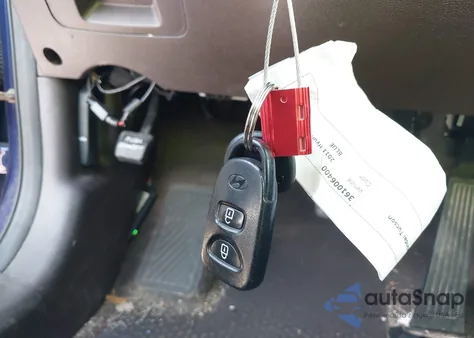 2011 Hyundai Tucson Limited z USA, uszkodzony, nr VIN KM8JU3ACXBU187547